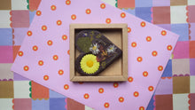 Afbeelding in Gallery-weergave laden, Hart bloemenreep pure chocolade
